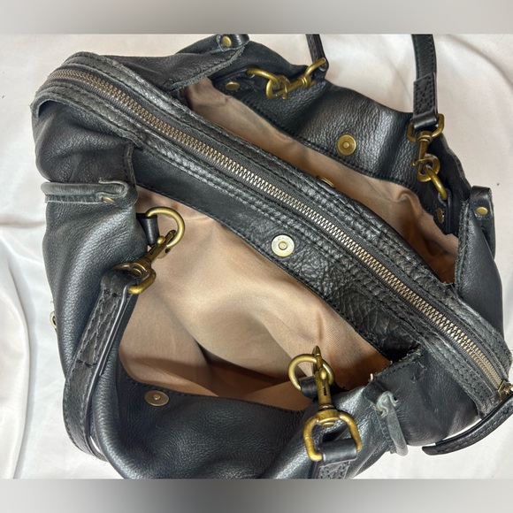 American leather co vintage Black Shoulder Tote with Double Straps - Picture 6 of 9